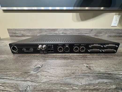 Universal Audio - Apollo 16 - 16X16 24/192 Firewire Interface with DSP 2