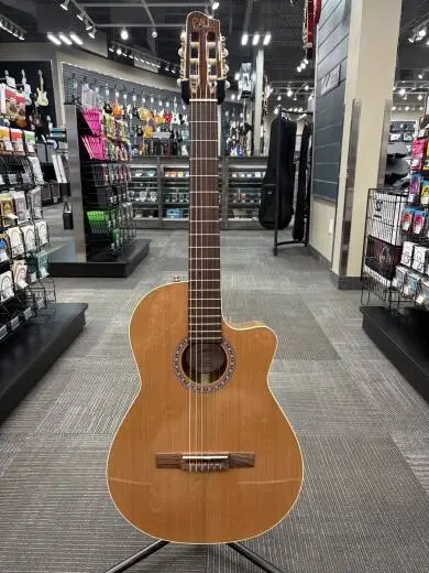 Godin Guitars - Concert CW EQ Cedar/Mahogany Nylon String Acoustic/Electric Guitar