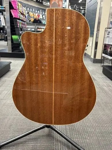 Godin Guitars - Concert CW EQ Cedar/Mahogany Nylon String Acoustic/Electric Guitar 2