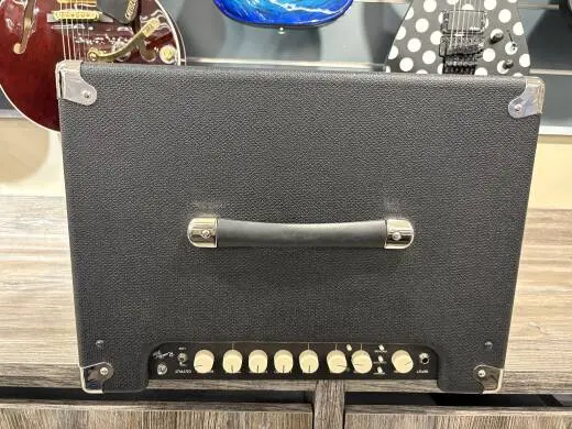 Fender - Rumble 800 Watt 2x10 Bass Combo Amp 2