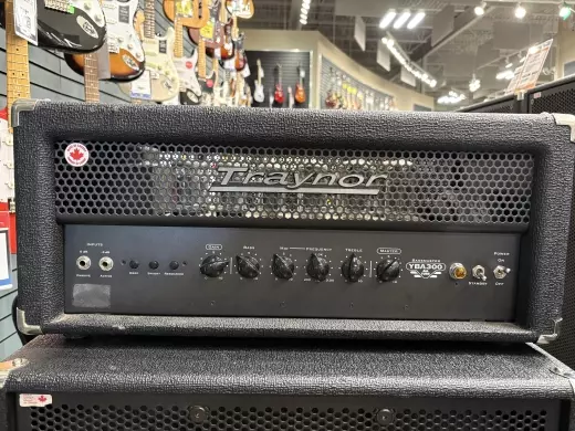 Traynor - YBA300 300 Watt All-Tube Bass Head