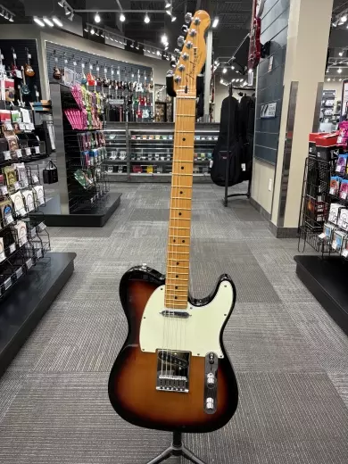 Fender - Player Plus Telecaster, Maple Fingerboard - 3-Colour Sunburst