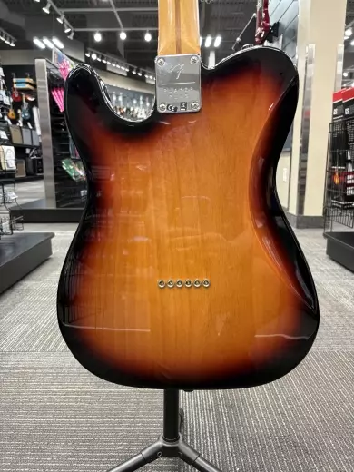 Fender - Player Plus Telecaster, Maple Fingerboard - 3-Colour Sunburst 2