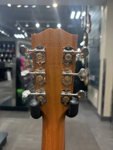 Gibson - J-35 Faded 30s - Natural 2