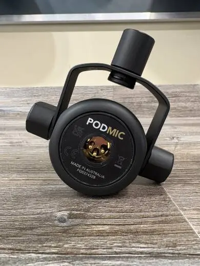 RODE - PodMic Dynamic Podcasting Microphone - Black 2