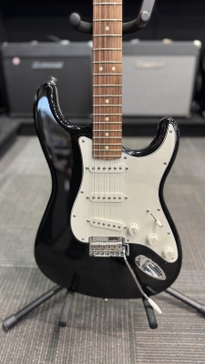 Store Special Product - Fender - Player Stratocaster Pau Ferro - Black
