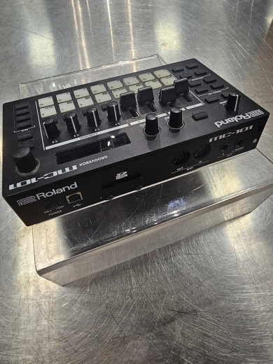 Roland - MC-101 GROOVEBOX 2