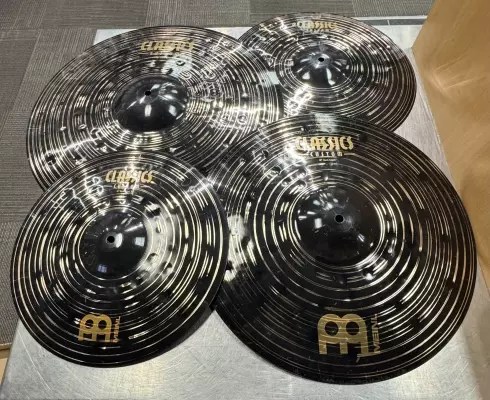 Meinl - Classics Custom Dark Cymbal Set (14''H,16''C,20''R+18''C)