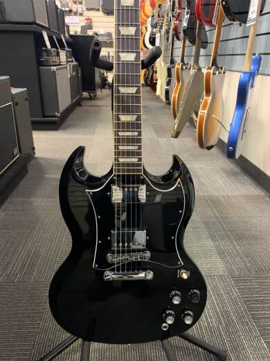 Gibson SG Standard Electric Guitar With Gigbag - Ebony
