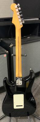 Store Special Product - FENDER AM PRO II STRAT MN BLK