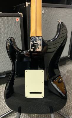 Store Special Product - FENDER AM PRO II STRAT MN BLK