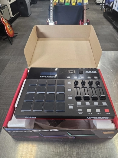 Akai - MPD226 2
