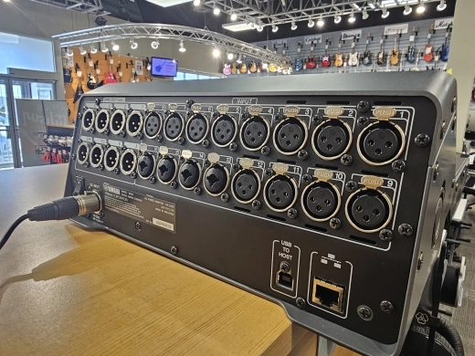 Yamaha - DM3S 2
