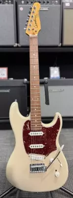 Godin Guitars - G40858