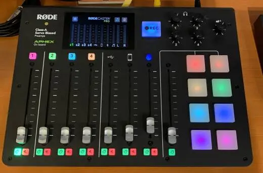 Rode - RODECASTER PRO