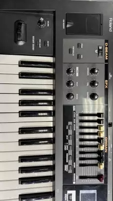 Roland - VR-09 2