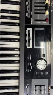 Roland - VR-09 3