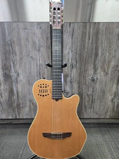 Godin Guitars - G12817