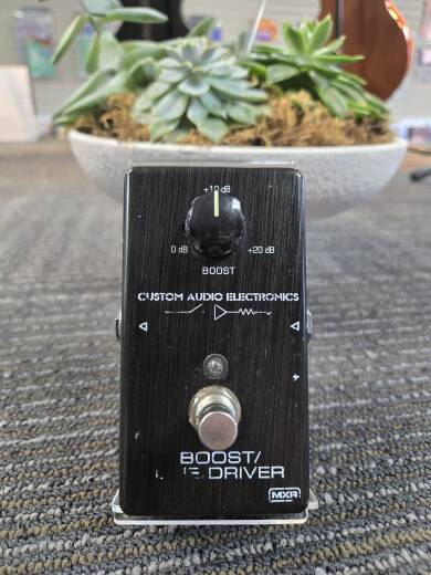 MXR MC401 - Custom Audio Electronics Boost Pedal