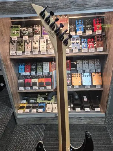 Jackson Guitars - pro plus soloist 2