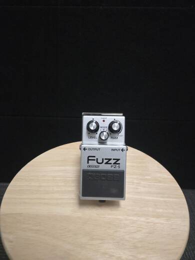 BOSS FZ-5 Fuzz Pedal | Long & McQuade