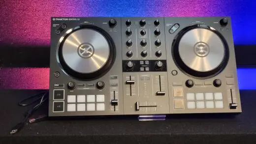 Native Instruments - KONTROL S2 MK3