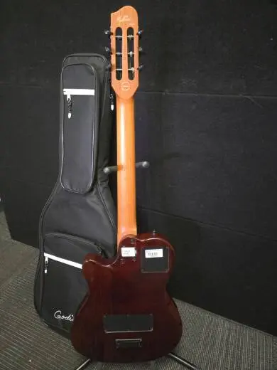 Godin Guitars - G52417 2