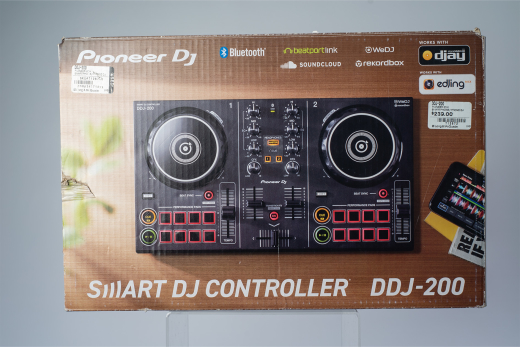Pioneer DJ DDJ-200 2-channel Smart DJ Controller For WeDJ Pioneer DJ DDJ-200 2-channel Smart DJ Controller For WeDJ