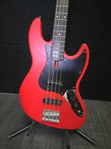 Marcus Miller v3 2