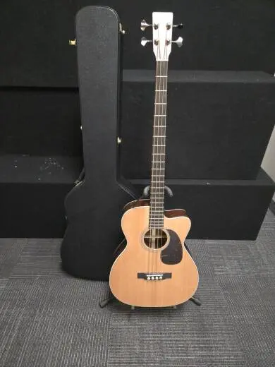 Martin Guitars - BC-16E V1