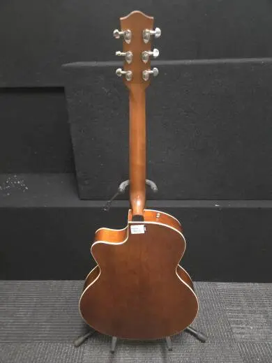 Godin Guitars - G32327 2