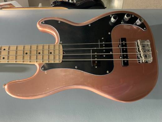 Fender American Performer Precision Bass 2