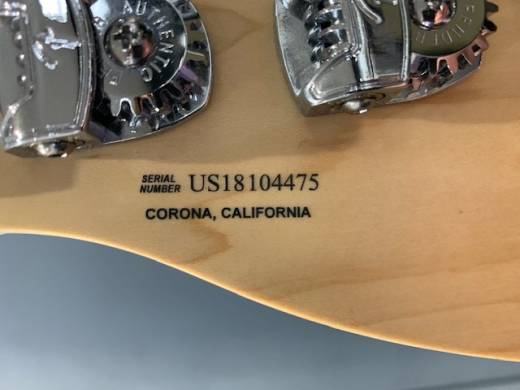 Fender American Performer Precision Bass 3