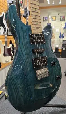 PRS Guitars - SE Swamp Ash Special Iri Blue 2