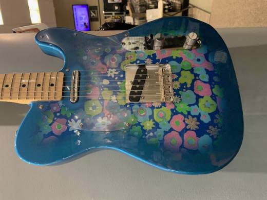 Fender Blue Flower Telecaster 2