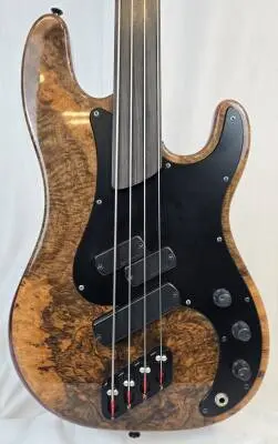 Dingwall Super PJ 4 String Fretless Bass 2