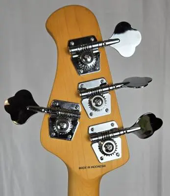 Sterling Stingray Ray24 - Toluca Lake Blue 2