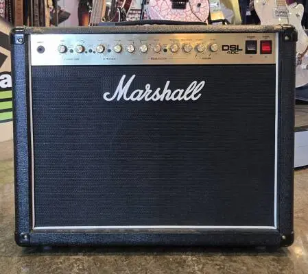 Marshall - DSL40C