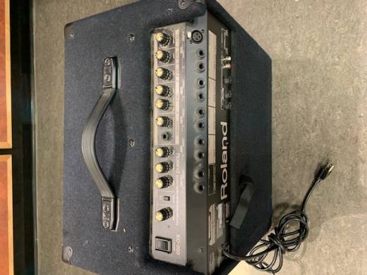 Roland KC-350 Stereo Mixing Keyboard Amp 4