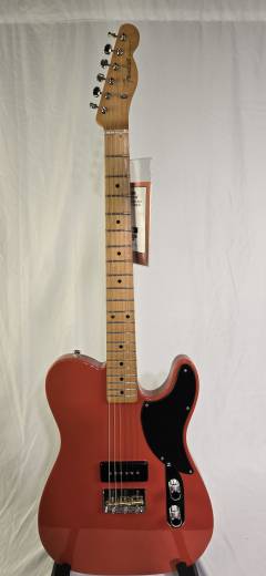 Fender Noventa Telecaster, Maple Fingerboard - Fiesta Red | Long