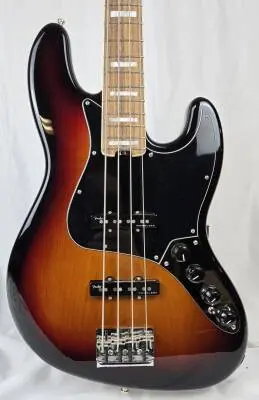 Fender - American Elite Jazz Bass 3 Tone Sunburst 2