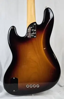 Fender - American Elite Jazz Bass 3 Tone Sunburst 2