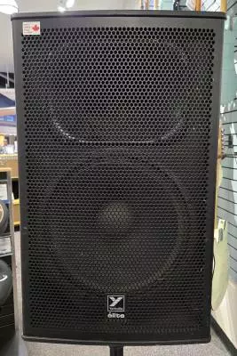 Yorkville Sound - EF15P
