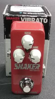 shaker mini vibrato Review: Evolved Lady in Red Bullet Vibrator main image 0