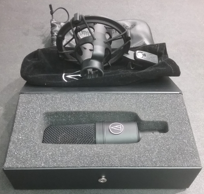 Audio-Technica - AT4040 Condenser Microphone