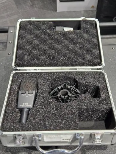 AKG - C414 XLS 9 Pattern Large Diaphragm Condenser Mic