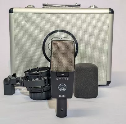 AKG - C414 XLS - 9 Pattern Large Diaphragm Condenser Mic