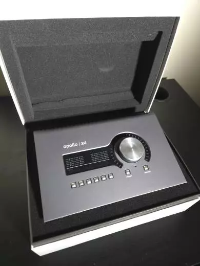 Universal Audio - Apollo X4 Desktop Heritage Edition 2