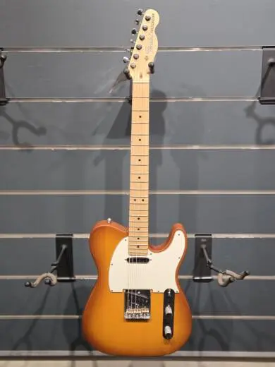 Fender - Limited Edition American Performer Timber Telecaster Maple Fingerboard Honey Burst