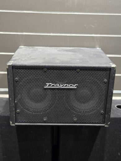 Store Special Product - Traynor - 400 Watt 2x10 Bass Cabinet